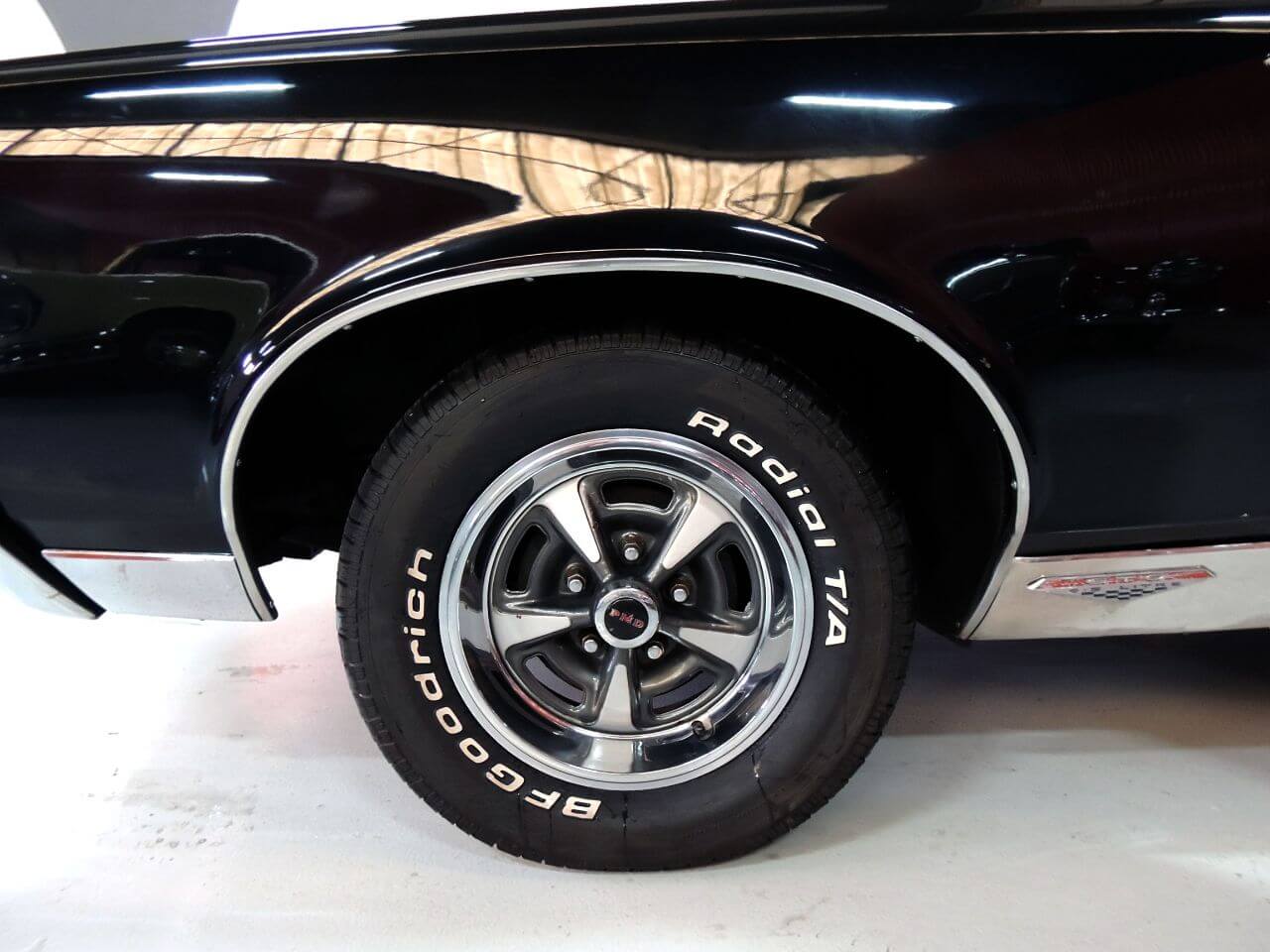pontiac-gto-1967-coupe-en-venta-coches-clasicos-jjdluxe-garage-7