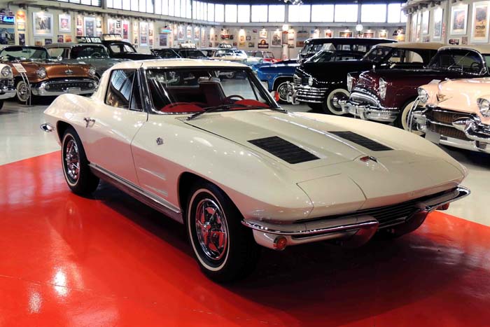 chevrolet-corvette-c2-split-window-coupe-blanco-1963-automatico-muscle-car-venta-de-coches-americanos-de-importacin-restauracion-clasicos-jjdluxe-garage-ibi-alicante-lateral